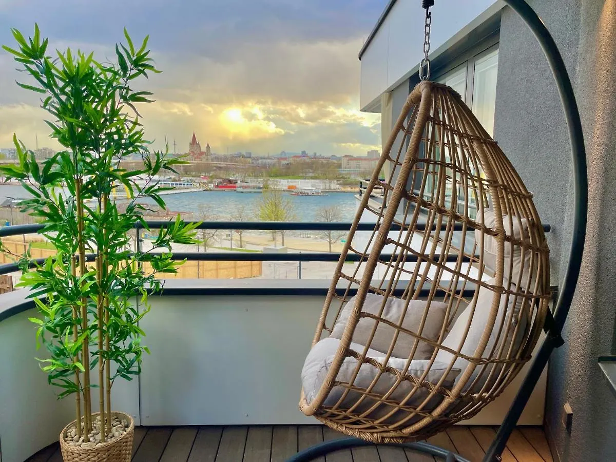 Riverfront Apartment With Balcony And Ac Vienna 0*,  Austria